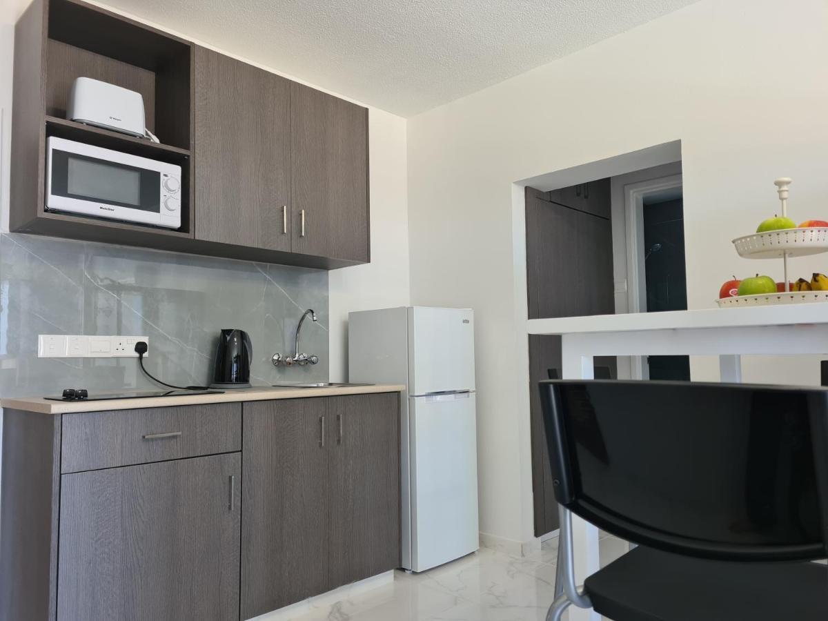 Fotoxenia Luxury Apts Paralimni Ngoại thất bức ảnh