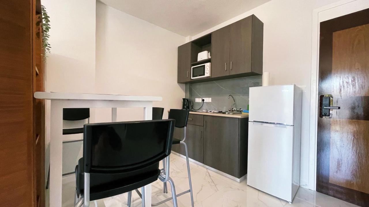 Fotoxenia Luxury Apts Paralimni Ngoại thất bức ảnh