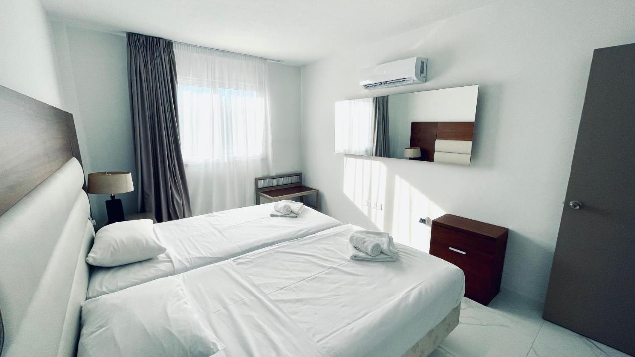 Fotoxenia Luxury Apts Paralimni Ngoại thất bức ảnh