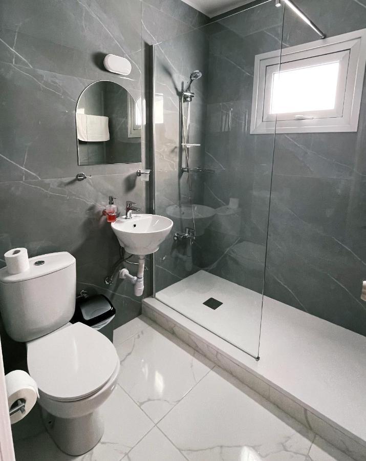 Fotoxenia Luxury Apts Paralimni Ngoại thất bức ảnh